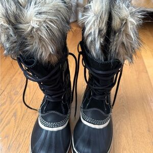 Sorel Joan of Arc Boots Size 8
